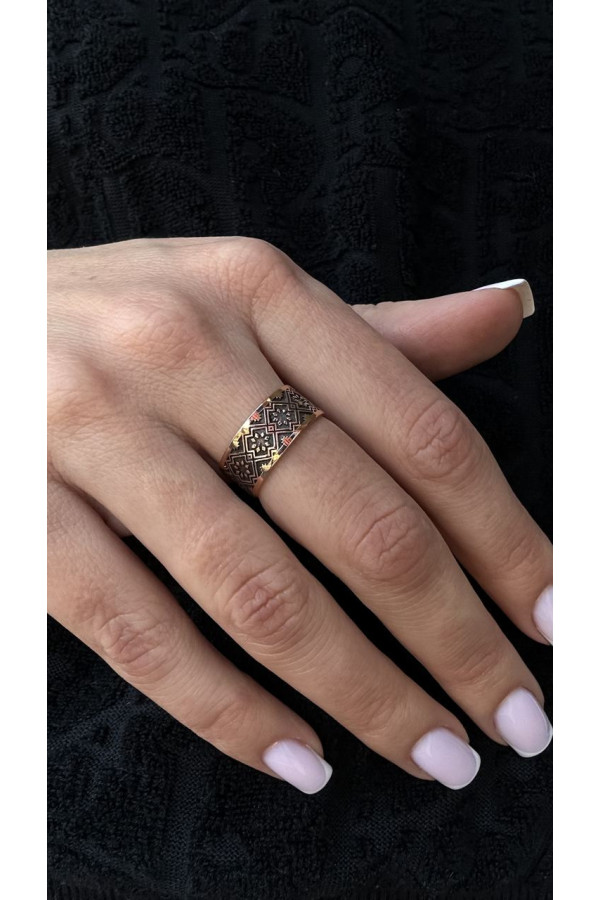 Gold ring "Vyshyvanka"