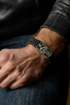 Pulsera de plata amuleto