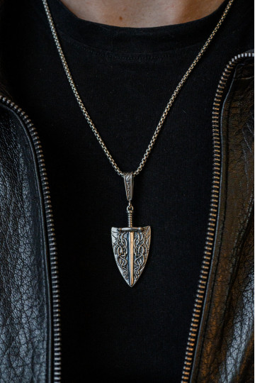 Srebrna zawieszka"Tarcza"